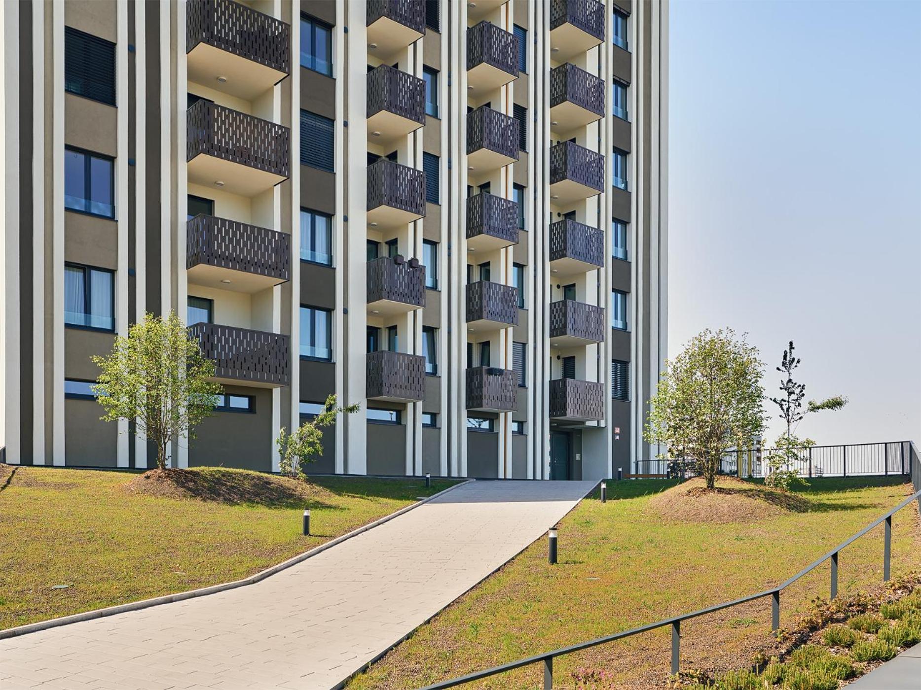 Beta Home - Garage, Air Condition, Garden, At Metro Praha Bagian luar foto